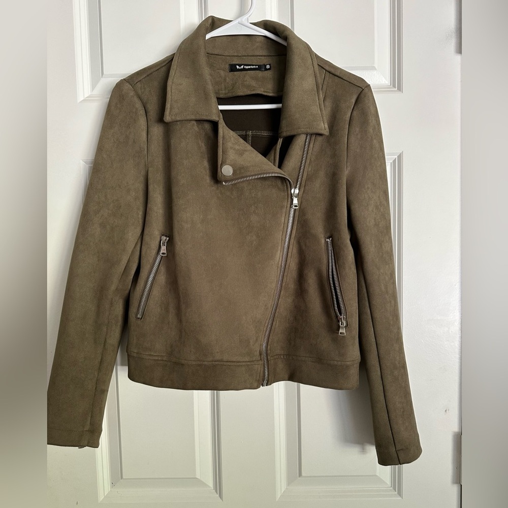 NWOT Suede olive green biker jacket